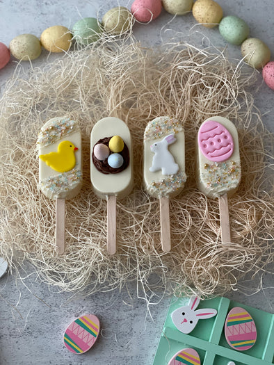 Set of 4 Easter Themed Cakesicles