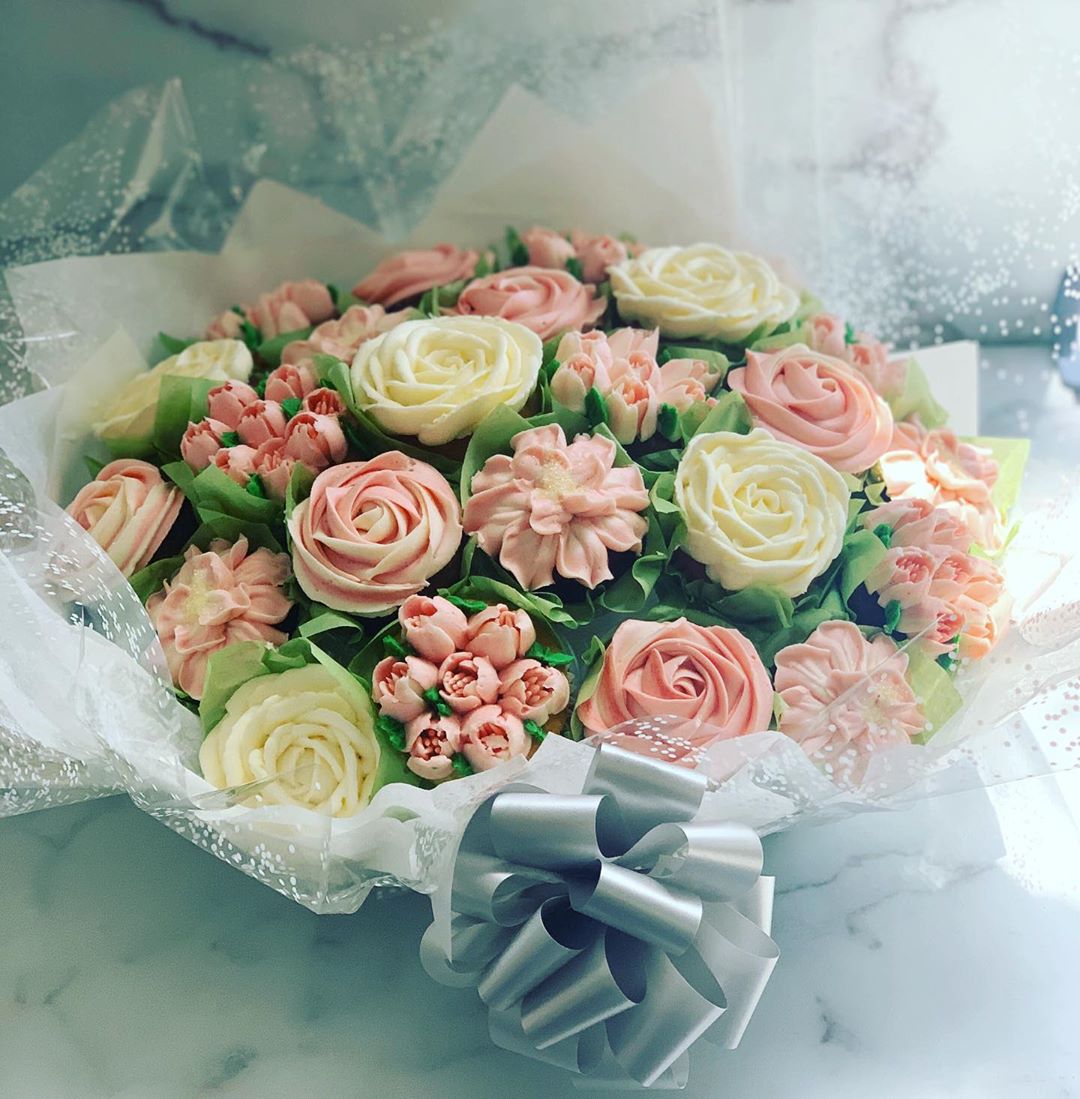 Cupcake flower shop bouquet