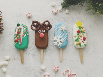 Set of 4 Holiday Themed Cakesicles